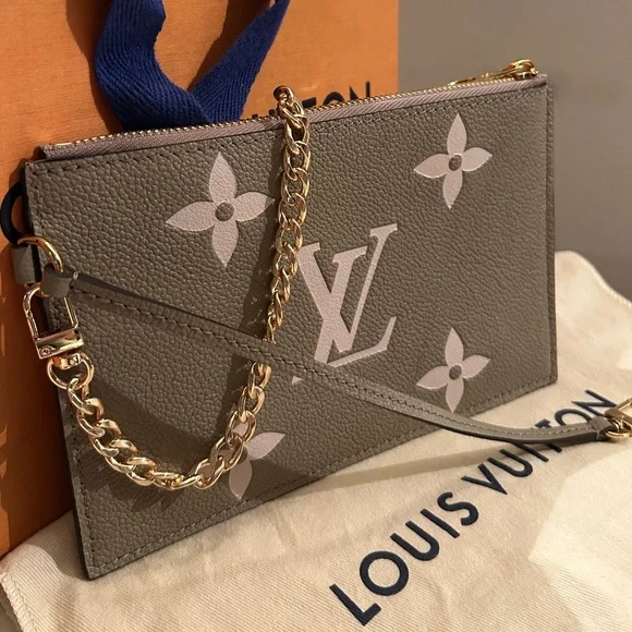 NEW Louis Vuitton GIANT BiColor Wristlet/Pouch/Chain Bag TURTLE DOVE/PASTEL PINK - Picture 16 of 16